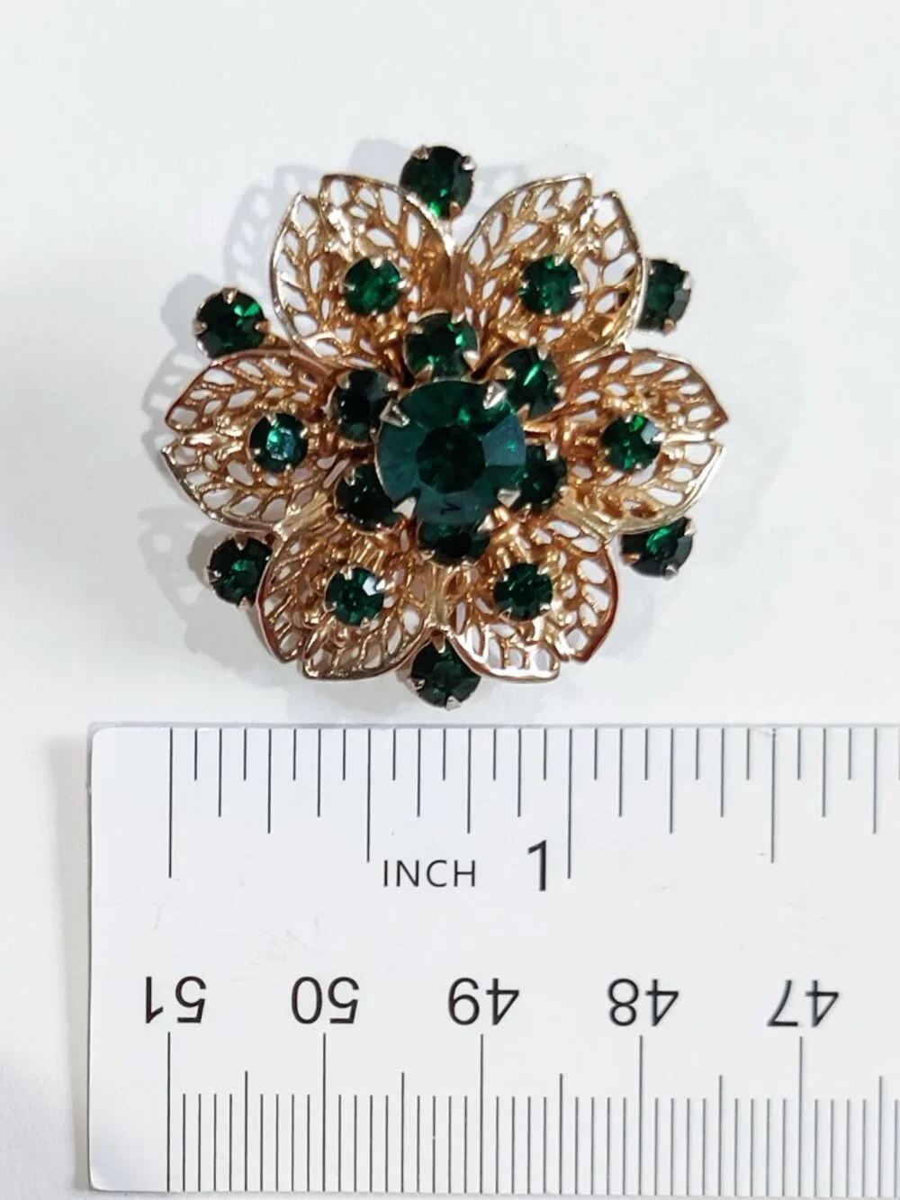Vintage Green Rhinestone Gold Tone Flower Brooch